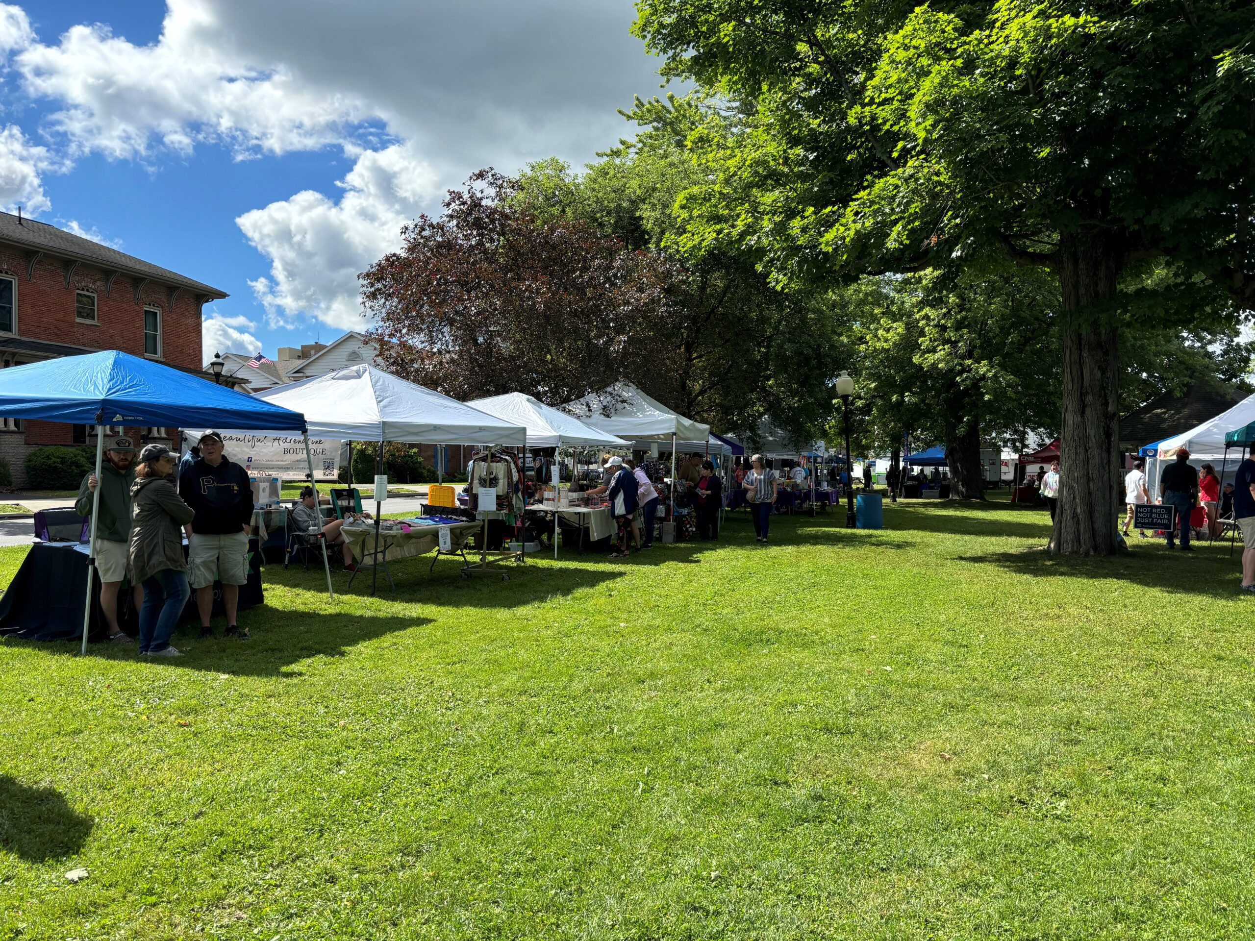 Vendors at Riverfront