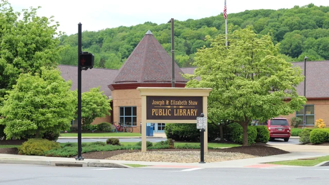 Shaw Public Library